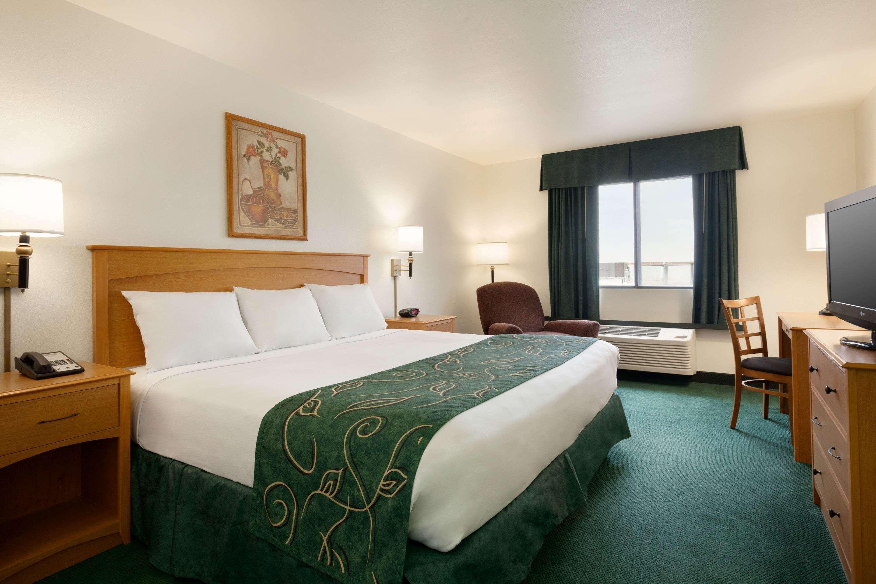 Travelodge By Wyndham Milford Екстер'єр фото